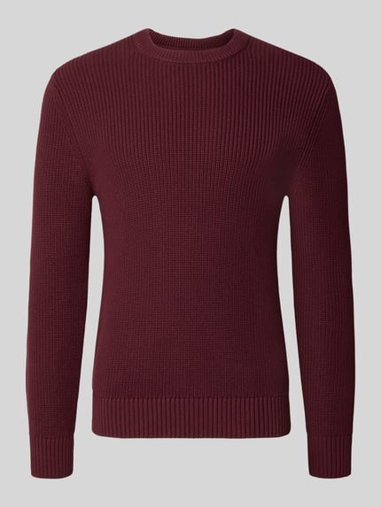 Produktfoto, Regular Fit Strickpullover aus reiner Baumwolle von MCNEAL in Dunkelrot mit Rundhalsausschnitt, elastische Abschlüsse, grobe Strickstruktur