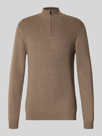Produktfoto, Slim Fit Strickpullover aus Baumwoll-Mix mit Viskose-Anteil von ROY ROBSON, imitacja dzianiny, kołnierz zapinany, krój z długim rękawem, prążkowane wykończenia, logo marki, długość tyłu w rozmiarze M: 69 cm, długość rękawów w rozmiarze M: 72 cm, kolor jasnobrązowy, gładka struktura