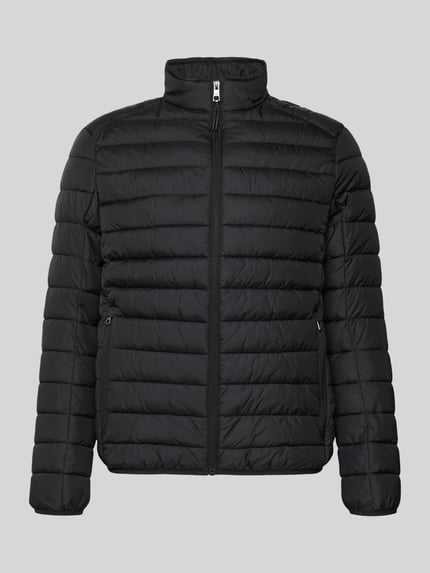 Produktfoto, Steppjacke met rits van MCNEAL in zwart, regular fit, met opstaande kraag en ritszakken, gladde textuur, moderne look.