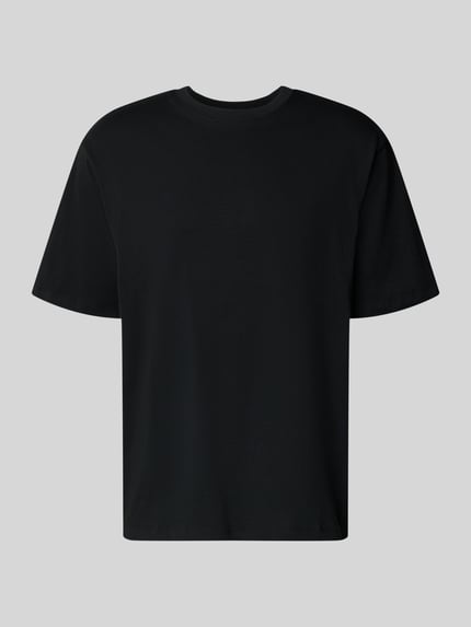 Produktfoto, czarne Oversized T-Shirt Modell 'FISHER' von Blend, czysta bawełna, dekolt okrągły, długość tyłu w rozmiarze M: 72 cm