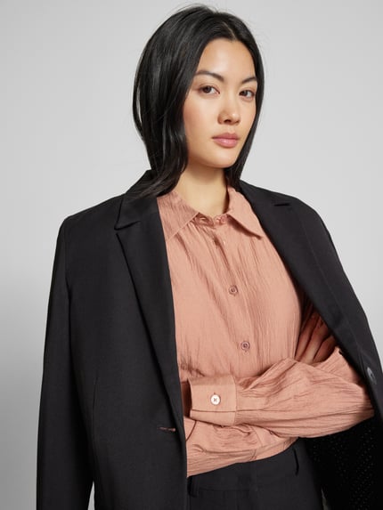 FREE/QUENT Bluzka koszulowa z listwą guzikową model ‘ELODIE’ Różowawy 3