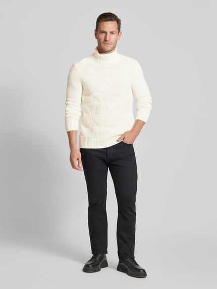 Brax Rollkragenpullover mit Label-Detail Modell 'Brian' Offwhite 1