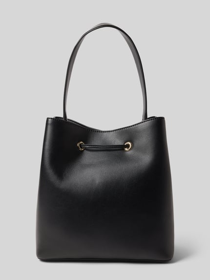Produktfoto, Henkeltasche mit Label-Applikation Modell 'SANDY BUCKET' von BOSS in Optik: Unifarben, rechteckige Form, Kunstleder, Reißverschluss, Tunnelzug, Hauptfach, Innenfach, Standfüße, Tragehenkel, feine Struktur.