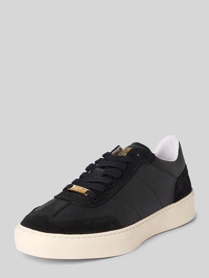 Produktfoto, Sneaker aus Leder mit Label-Detail Modell 'Lyonell' von Steve Madden, schwarze Farbe, abgerundete-Spitze, Schnürung, weiß-beige Sohle, Kontrastdetails, Herren Sneaker, Absatzhöhe 4 cm, Schafthöhe 8 cm, Schaftweite 6 cm