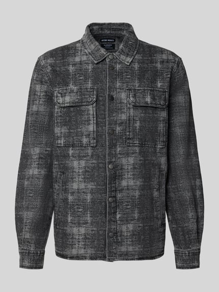 Produktfoto, Regular Fit Hemdjacke aus reiner Baumwolle von Antony Morato, schwarz-grau gemustert, Umlegekragen, Knopfleiste, Brusttaschen, Rückenlänge 75 cm.