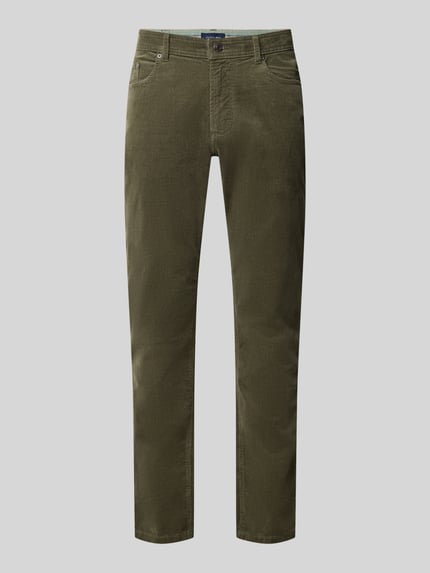 Produktfoto, Cordhose aus Baumwoll-Mix im 5-Pocket-Design von Christian Berg Men, mieszanka bawełny, 5 kieszeni, krój slim fit, oliwkowy kolor, zapięcie na guzik i zamek błyskawiczny, Szerokość w rozmiarze 32/32: 43 cm, Długość wewnętrzna nogawki: 79 cm, wyraźna struktura sztruksu