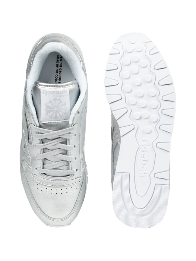 Reebok sneakers hot sale silver