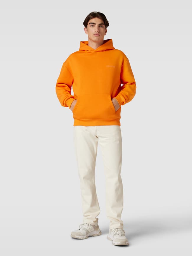 REVIEW Hoodie mit Label-Print (orange) online kaufen