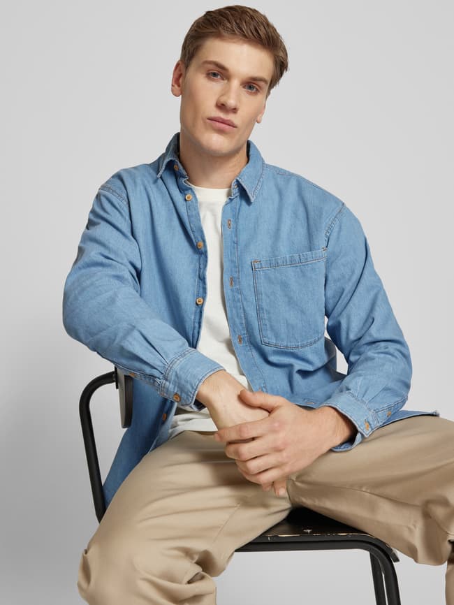 Jack Jones Regular Fit Jeanshemd mit Brusttasche Modell