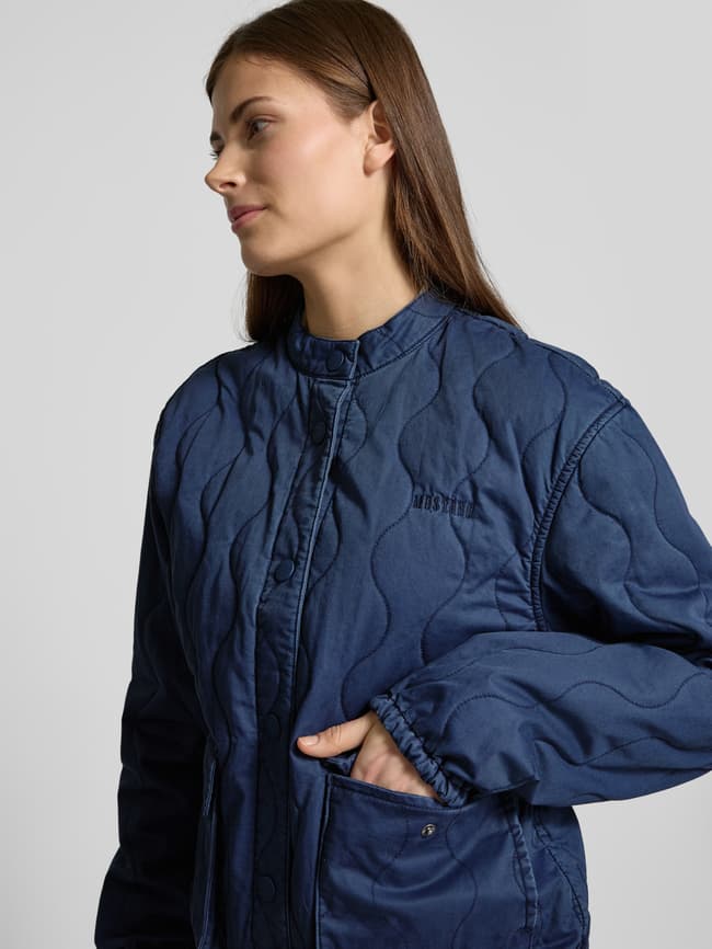 Mustang Steppjacke mit Stehkragen Modell 'Style Belva' (marine