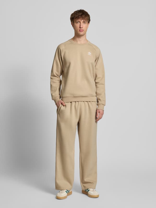 adidas Originals Wide fit sweatpants met elastische band in beige