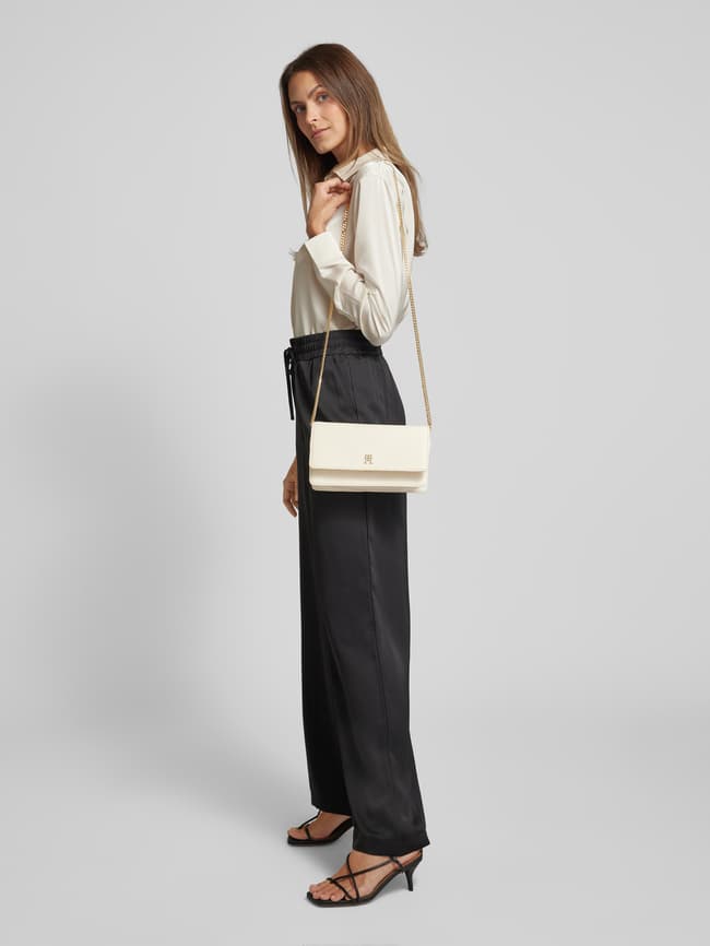 Tommy Hilfiger Clutch mit Schulterriemen in metallic (offwhite  