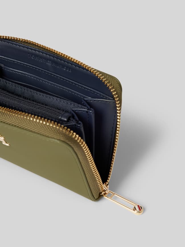 Tommy Hilfiger Portemonnaie mit Label-Detail (oliv) online kaufen
