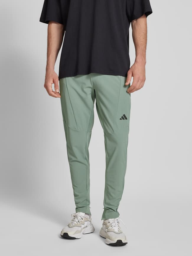 adidas Training Slim Fit Trainingshose mit Logo-Print (mint