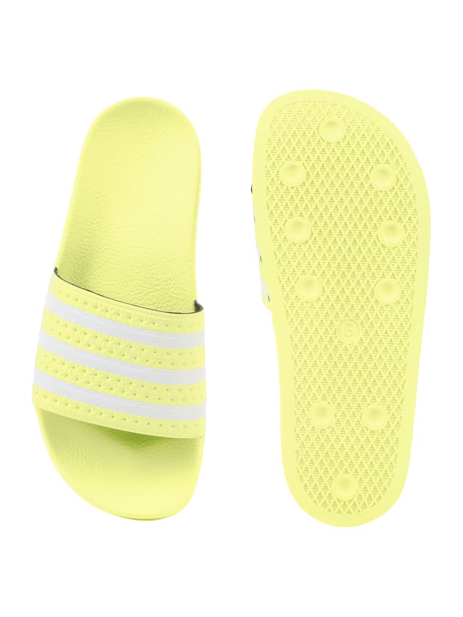 Adidas slipper geel on sale