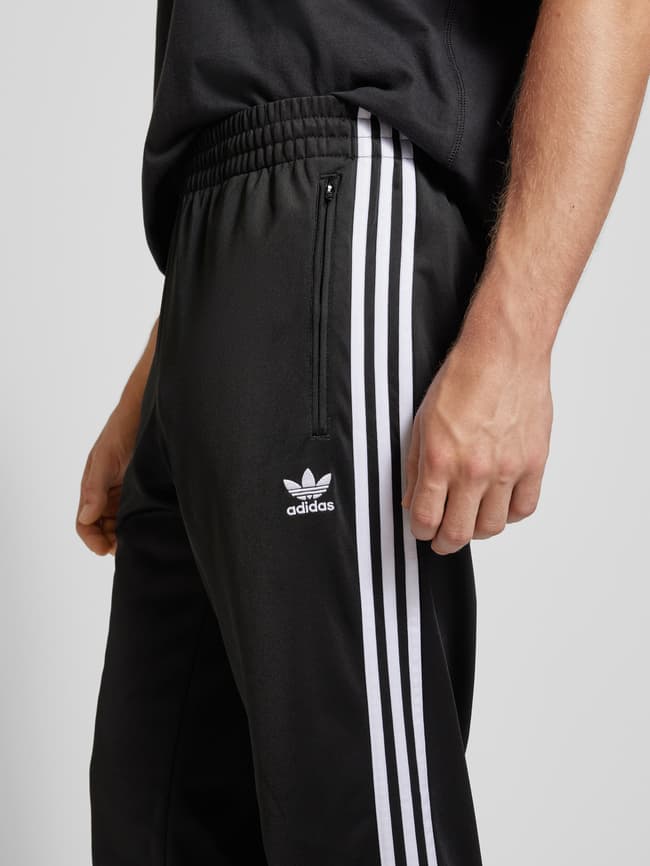 adidas Originals Regular Fit Trainingshose mit  