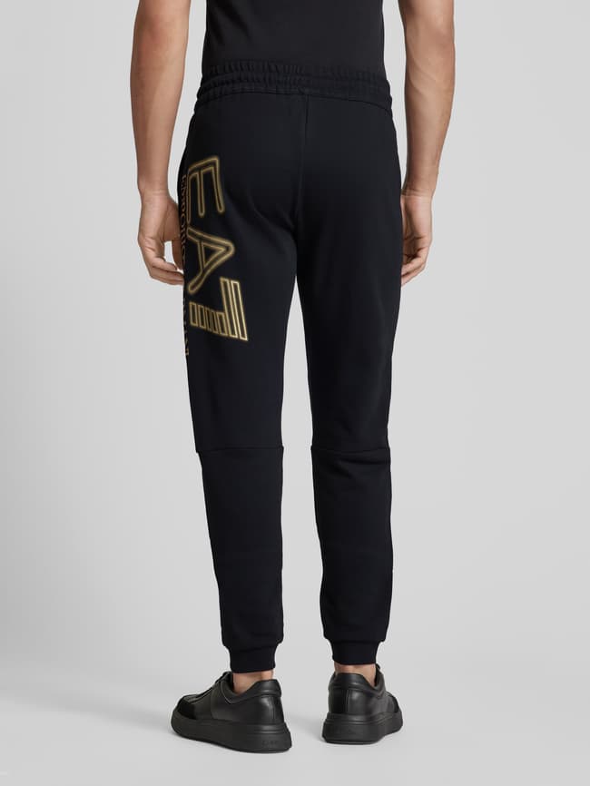 EA7 Emporio Armani Regular fit sweatpants met labelprint model PANTALONI in zwart online kopen P C