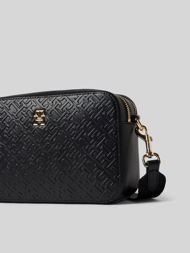 Tommy Hilfiger Handtasche mit Label-Applikation und Schulterriemen 