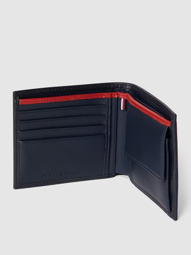 Tommy Hilfiger Portemonnaie mit Label-Detail (dunkelblau) online  