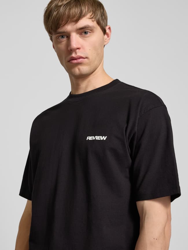 ● ●REGULAR FIT INSTITUTIONAL LOGO T-SHIRT 人気 Męska Koszulka z krótkim rękawem PUMA PUMA SQUAD BIG GRAPHIC