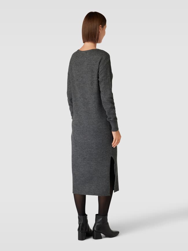 Vero Moda Strickkleid mit geripptem Rundhalsausschnitt Modell