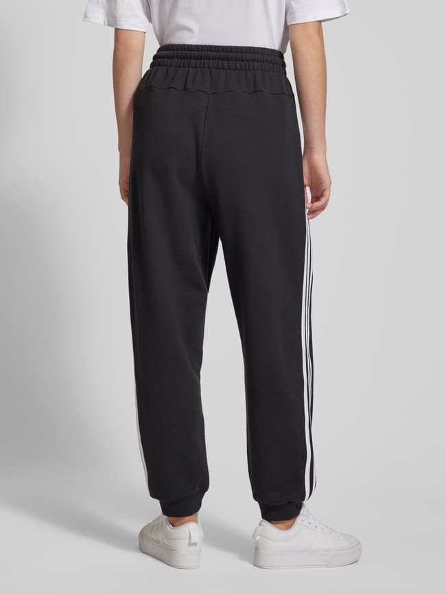 ADIDAS SPORTSWEAR Loose Fit Sweatpants mit Label-Stitching (black 