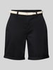 s.Oliver RED LABEL Regular fit korte chino met gevlochten riem Zwart