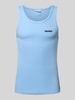 REVIEW Tanktop mit Label-Stitching Hellblau