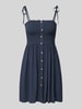 Only Tailliertes Freizeitkleid mit gesmoktem Brustbereich Modell 'NOVA' Rauchblau