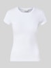 Gina Tricot t-shirt o kroju skinny fit z mieszanki bawełny Biały