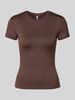 PIECES Slim Fit T-Shirt mit Rundhals Modell 'LULA' Dunkelbraun