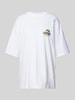 Review T-shirt o kroju oversized z nadrukiem z logo Biały