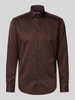 Christian Berg Men Regular Fit Business-Hemd aus reiner Baumwolle mit Kentkragen Mittelbraun