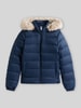 Tommy Jeans kurtka puchowa krój regular fit ze sztucznego futra Granatowy