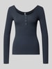 PIECES Bluzka z długim rękawem o kroju slim fit z mieszanki bawełny model ‘KITTE’ Ciemnoniebieski