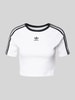 adidas Originals Cropped T-Shirt mit Label-Print Weiss