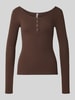PIECES Slim Fit Langarmshirt aus Baumwoll-Mix Modell 'KITTE' Dunkelbraun
