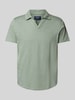MCNEAL Poloshirt mit V-Ausschnitt Lind