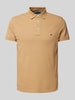Tommy Hilfiger Slim Fit Poloshirt mit Logo-Stitching Khaki