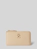 Tommy Hilfiger Portemonnaie mit Label-Applikation Beige