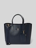 Tommy Hilfiger Schoudertas met groot label in reliëf Donkerblauw