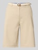 Christian Berg Woman Bermudas mit Gürtel und französischen Eingrifftaschen Sand