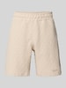 PEGADOR Relaxed Fit Sweatshorts mit Strukturmuster Modell 'Jovren' Offwhite