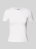 WEEKDAY Slim Fit T-Shirt mit Rundhalsausschnitt Weiss