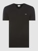 Lacoste T-shirt o kroju Regular Fit z dekoltem w serek Czarny