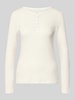 Christian Berg Woman Longsleeve mit Rundhalsausschnitt und Knopfleiste Offwhite