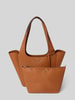 Guess Tote Bag in Leder-Optik mit Logo-Applikation Modell 'Calista' Cognac