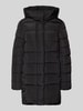 Only Kurtka pikowana o kroju regular fit z kapturem model ‘LINA’ Czarny
