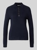 Christian Berg Woman Strickpullover mit Polokragen und Knopfleiste Dunkelblau