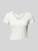 Only Cropped T-Shirt mit Muschelsaum Modell 'KIKA' Offwhite